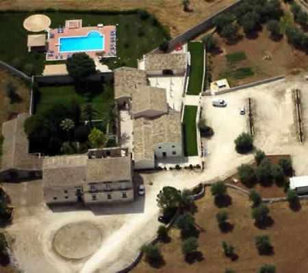 Agriturismobugilfezza Di Tgesd Модика Экстерьер фото